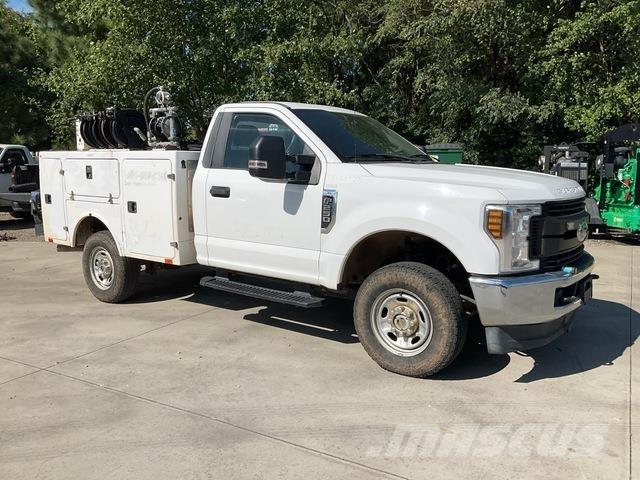 Ford F-250 都市/通用型車輛