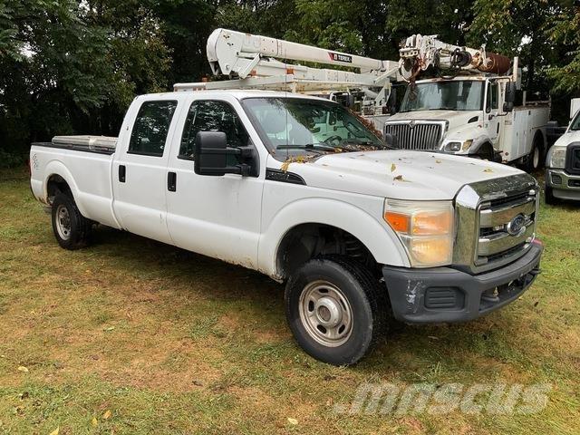 Ford F-250 皮卡.傳統半斗卡車/側卸板