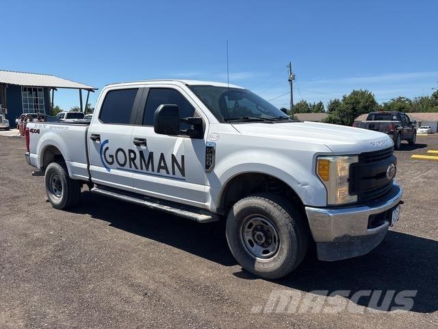 Ford F-250 皮卡.傳統半斗卡車/側卸板