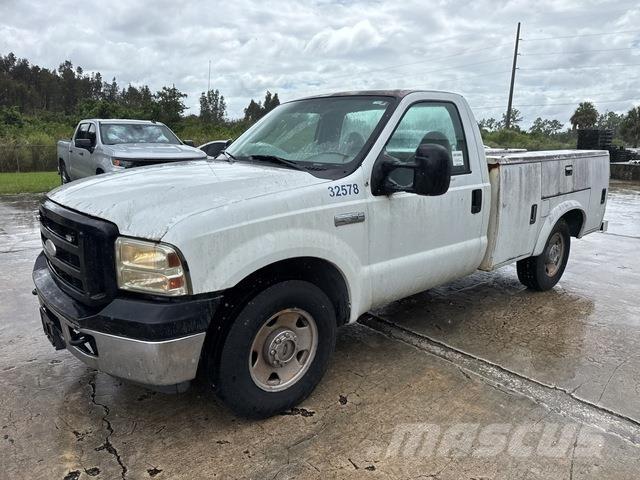 Ford F-250 皮卡.傳統半斗卡車/側卸板