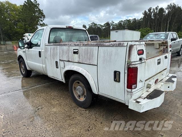 Ford F-250 皮卡.傳統半斗卡車/側卸板