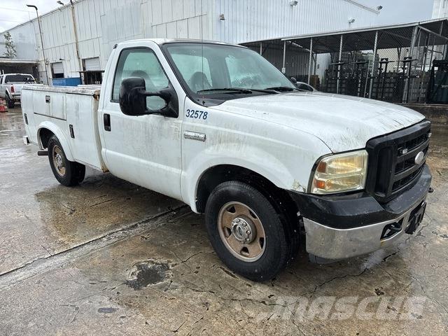 Ford F-250 皮卡.傳統半斗卡車/側卸板