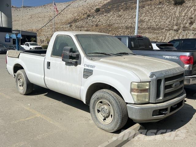Ford F-250 皮卡.傳統半斗卡車/側卸板