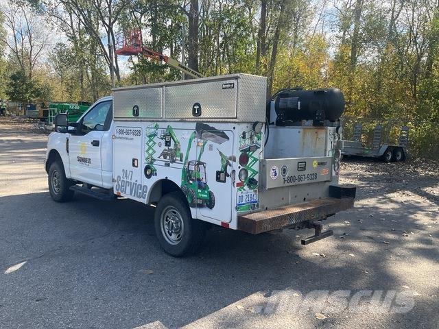 Ford F-250 都市/通用型車輛