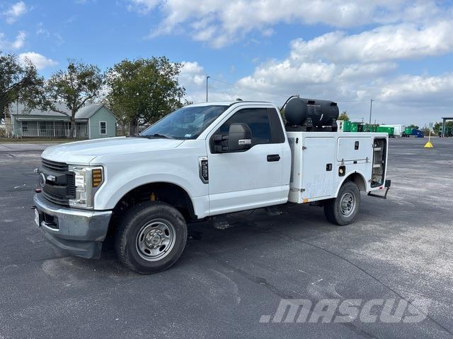 Ford F-250 都市/通用型車輛
