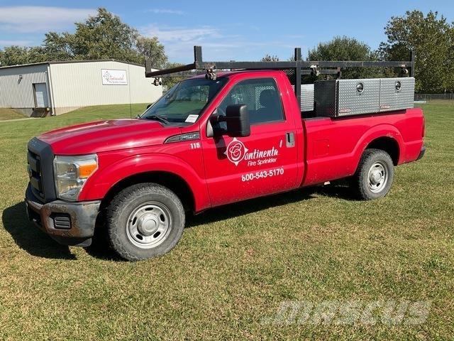 Ford F-250 皮卡.傳統半斗卡車/側卸板
