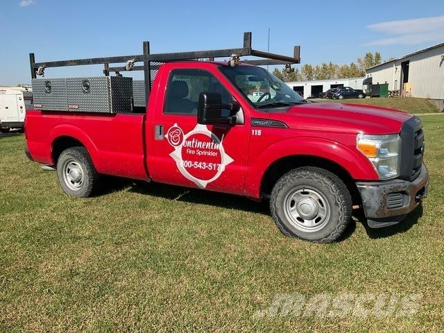 Ford F-250 皮卡.傳統半斗卡車/側卸板