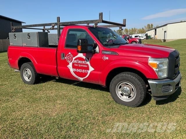 Ford F-250 皮卡.傳統半斗卡車/側卸板