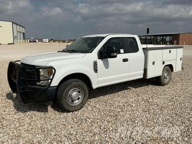 Ford F-250 皮卡.傳統半斗卡車/側卸板
