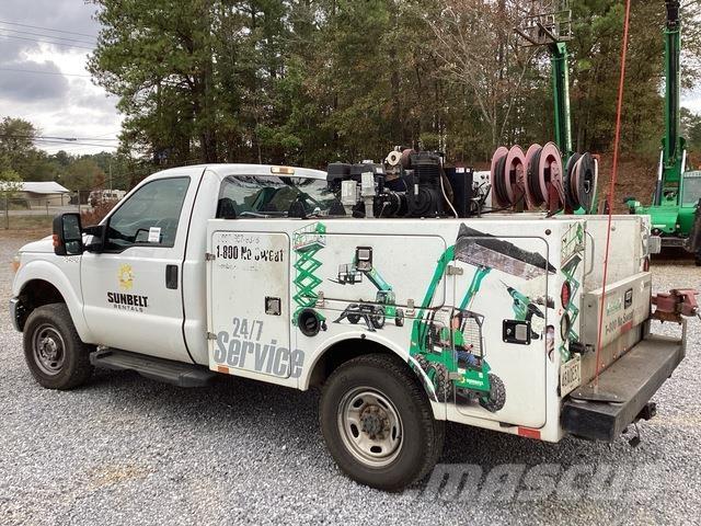 Ford F-250 都市/通用型車輛