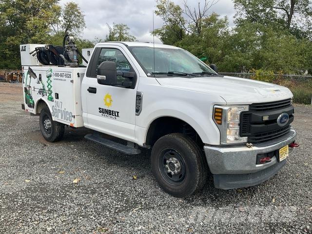 Ford F-250 都市/通用型車輛