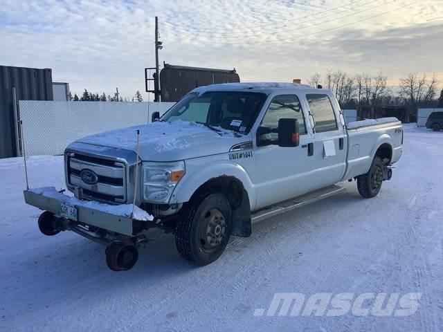 Ford F-350 皮卡.傳統半斗卡車/側卸板