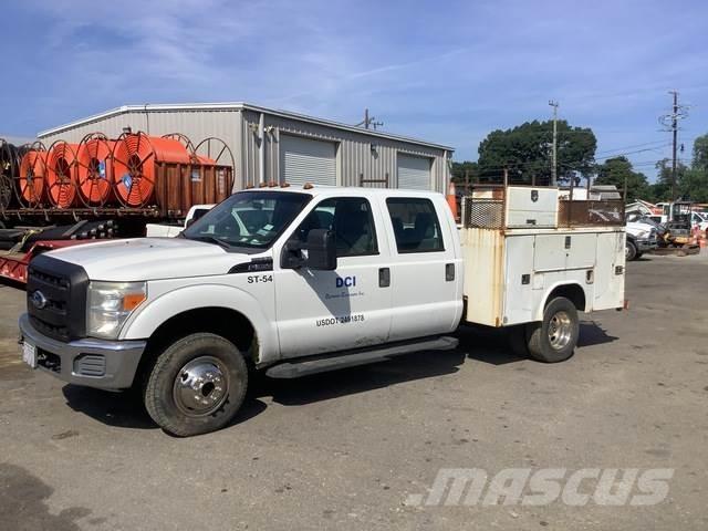 Ford F-350 皮卡.傳統半斗卡車/側卸板