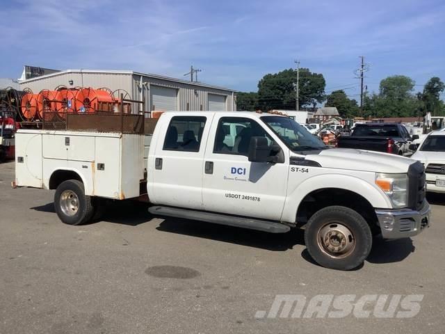 Ford F-350 皮卡.傳統半斗卡車/側卸板