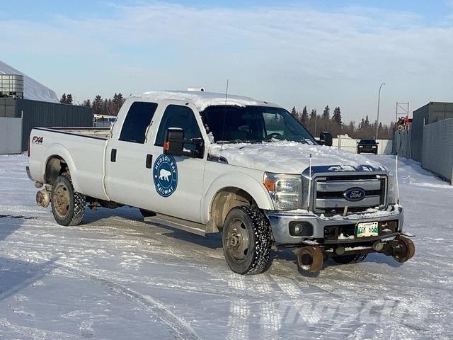 Ford F-350 皮卡.傳統半斗卡車/側卸板