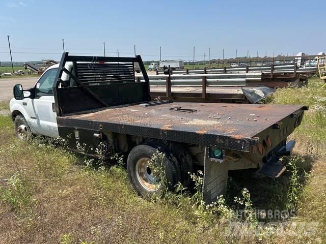 Ford F-350 平板式/側卸式卡車