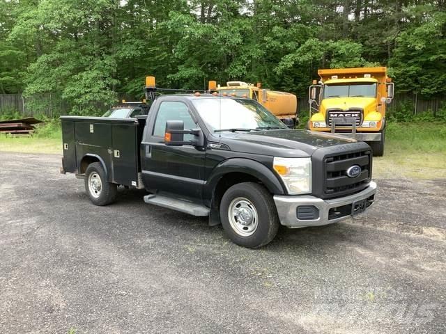 Ford F-350 皮卡.傳統半斗卡車/側卸板