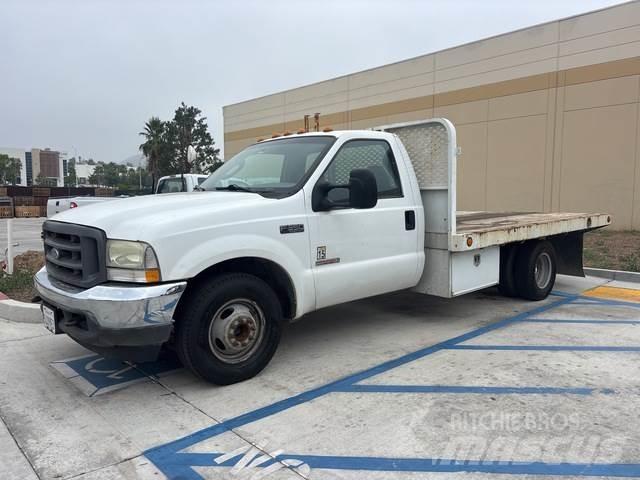 Ford F-350 平板式/側卸式卡車