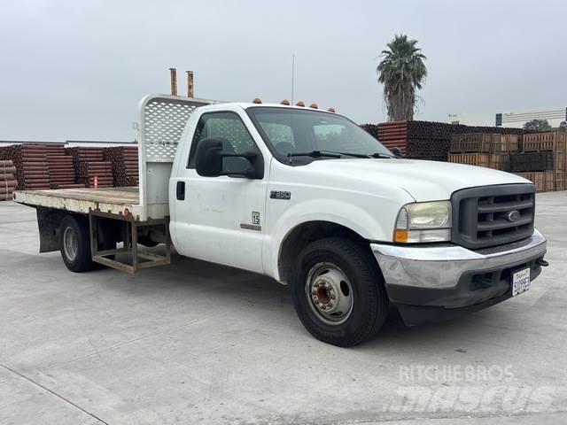 Ford F-350 平板式/側卸式卡車
