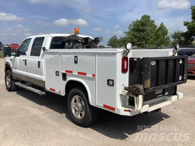 Ford F-350 皮卡.傳統半斗卡車/側卸板