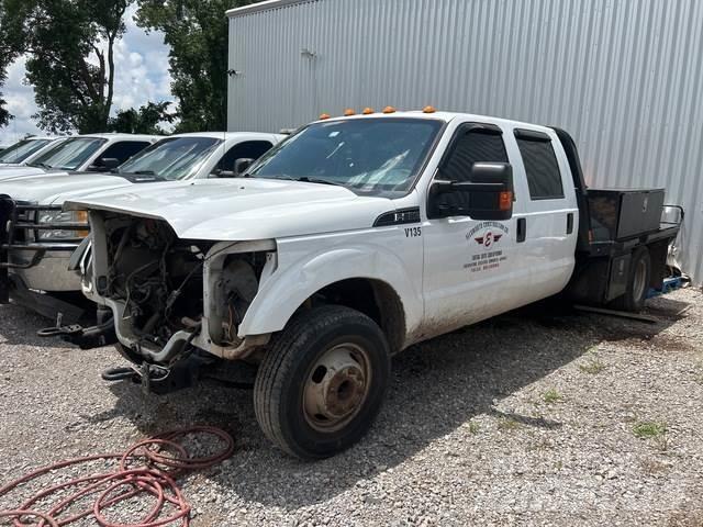 Ford F-350 平板式/側卸式卡車