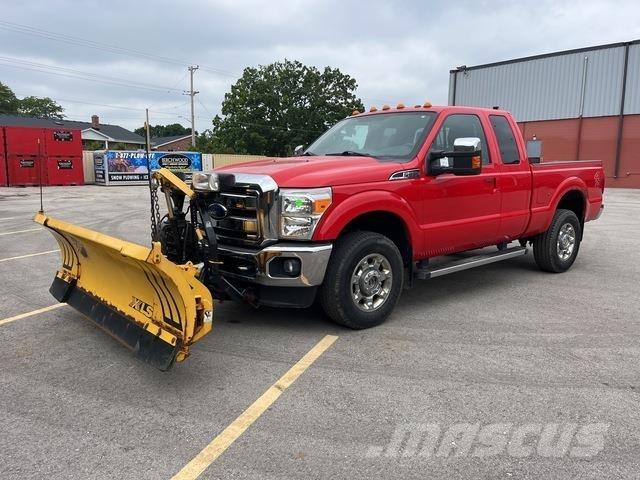 Ford F-350 皮卡.傳統半斗卡車/側卸板