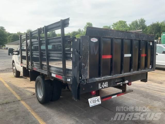 Ford F-350 平板式/側卸式卡車