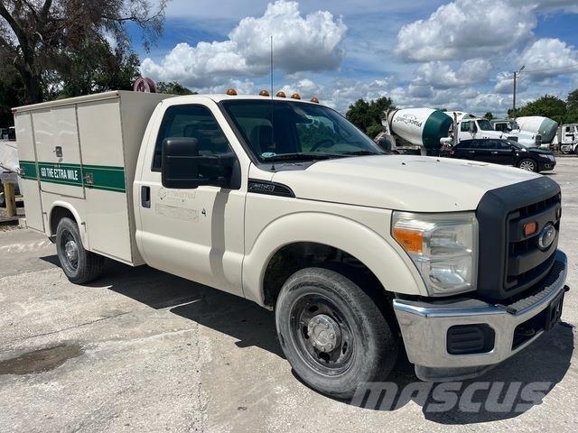 Ford F-350 皮卡.傳統半斗卡車/側卸板