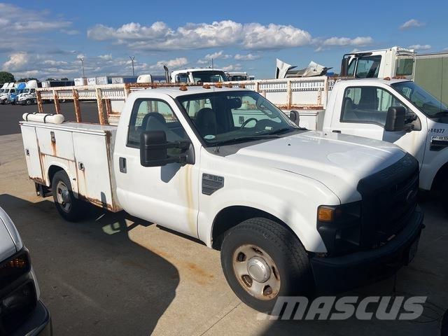 Ford F-350 皮卡.傳統半斗卡車/側卸板