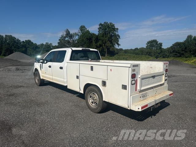 Ford F-350 都市/通用型車輛