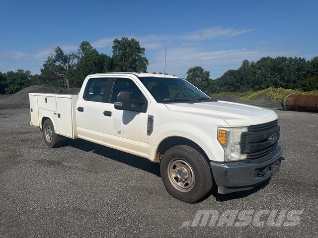 Ford F-350 都市/通用型車輛