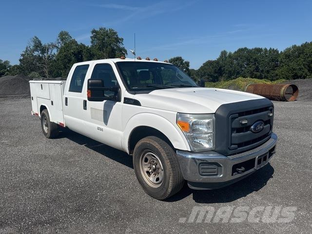 Ford F-350 皮卡.傳統半斗卡車/側卸板