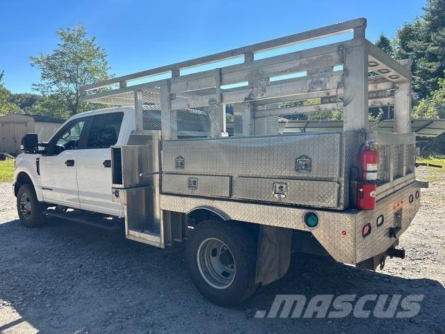Ford F-350 皮卡.傳統半斗卡車/側卸板