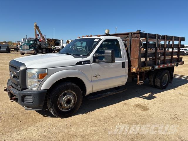 Ford F-350 平板式/側卸式卡車