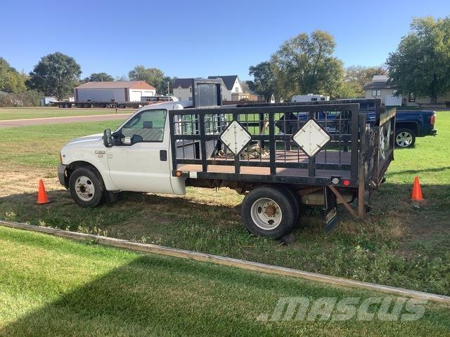 Ford F-350 平板式/側卸式卡車