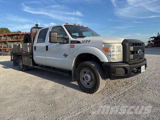Ford F-350 平板式/側卸式卡車