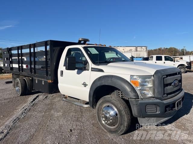 Ford F-450 平板式/側卸式卡車