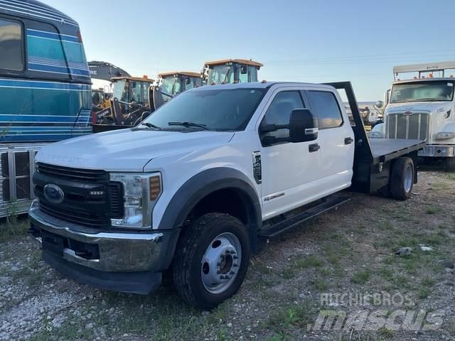 Ford F-450 平板式/側卸式卡車