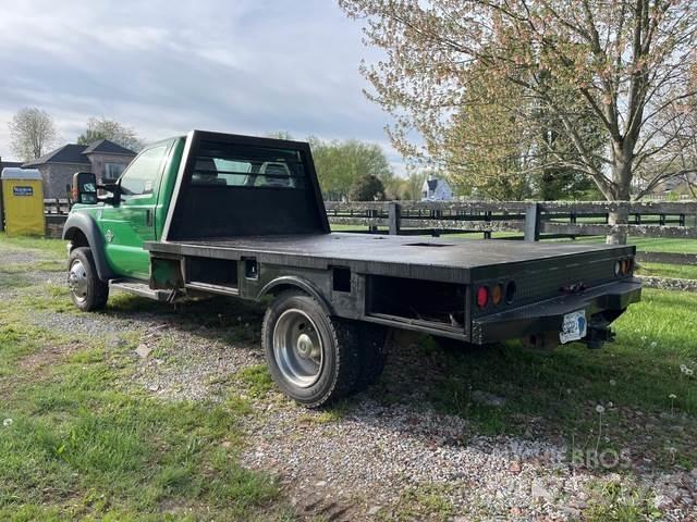 Ford F-450 平板式/側卸式卡車