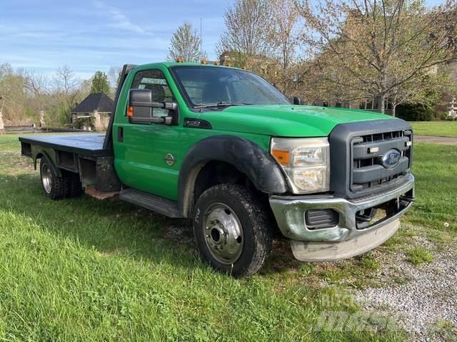 Ford F-450 平板式/側卸式卡車