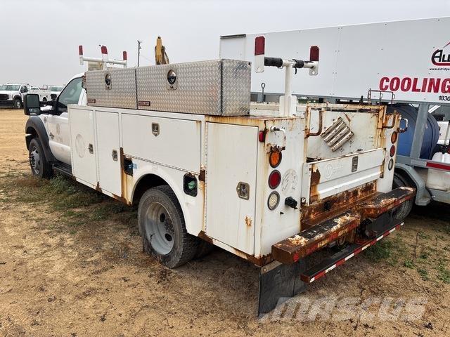 Ford F-450 皮卡.傳統半斗卡車/側卸板