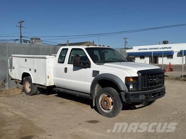 Ford F-450 都市/通用型車輛