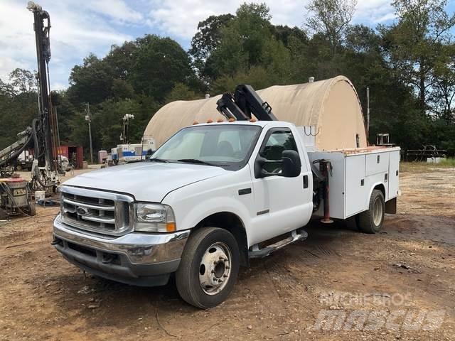 Ford F-450 皮卡.傳統半斗卡車/側卸板