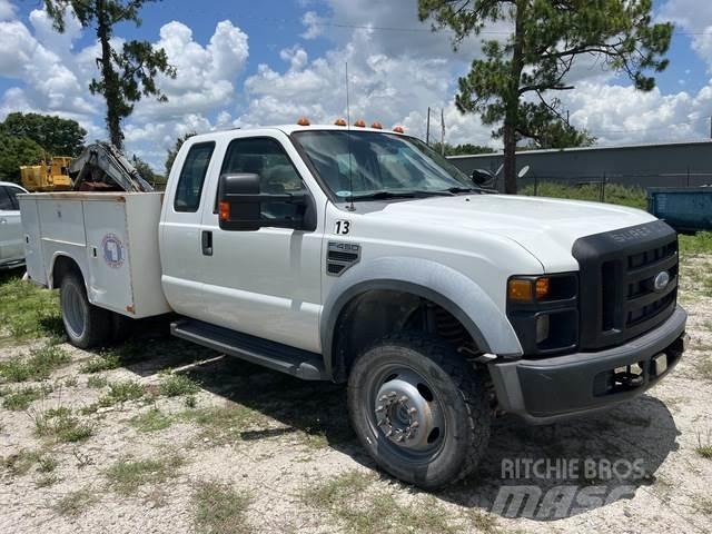 Ford F-450 皮卡.傳統半斗卡車/側卸板