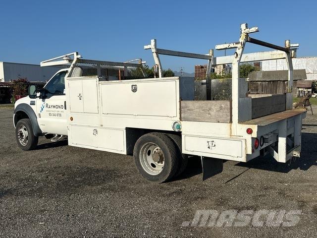 Ford F-450 皮卡.傳統半斗卡車/側卸板