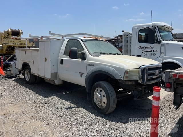 Ford F-450 皮卡.傳統半斗卡車/側卸板
