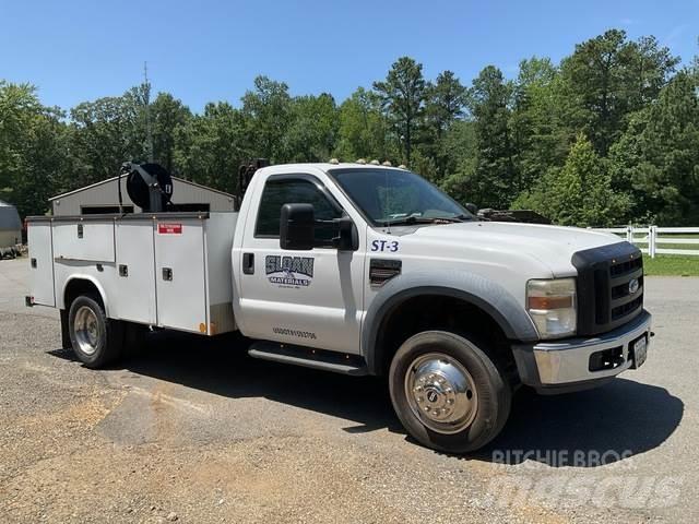 Ford F-450 都市/通用型車輛