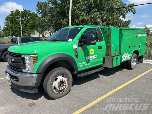 Ford F-450 都市/通用型車輛