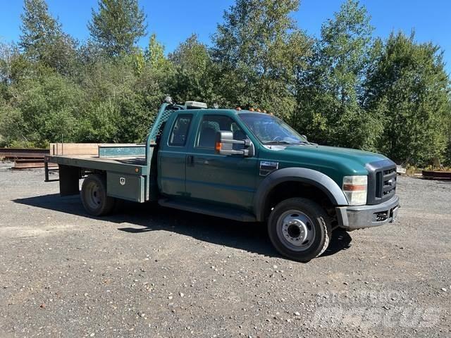 Ford F-450 平板式/側卸式卡車