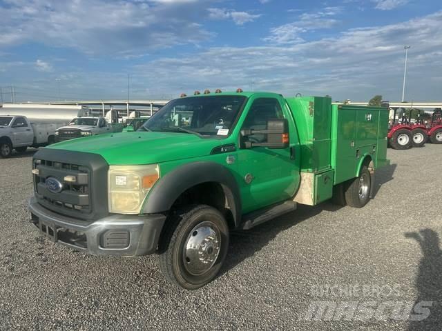 Ford F-450 都市/通用型車輛